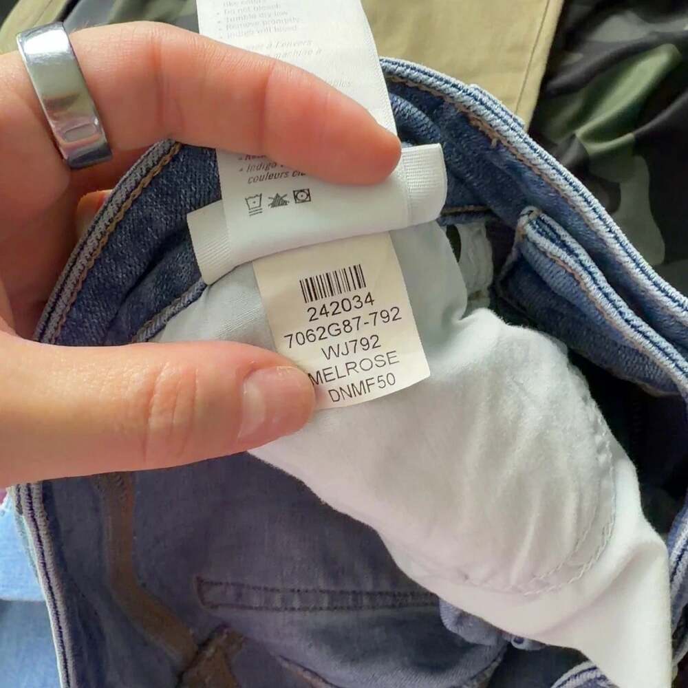 PAIGE Hoxton Slim Crop Jeans Size 29 Medium Wash Denim Women’s - Picture 6 of 7